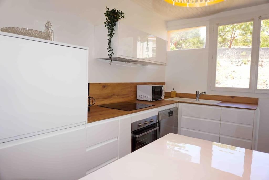 Panisse - Parking - Clim - Wifi Apartment Cassis Bagian luar foto